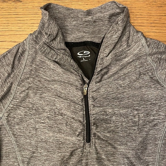 C9 Champion half zip with ruching thumb holes and back pocket - Picture 3 of 4